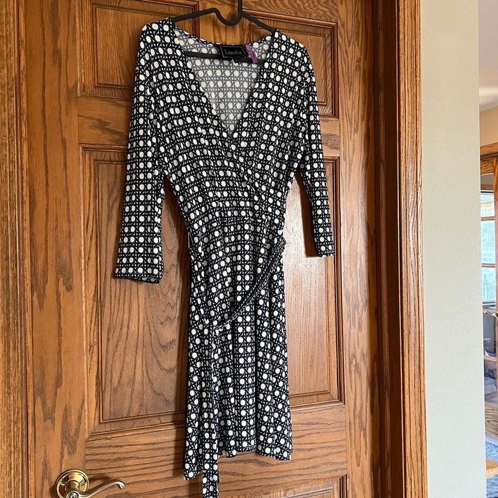 Leota Black and White Geometric Midi Wrap Dress with V-Neck